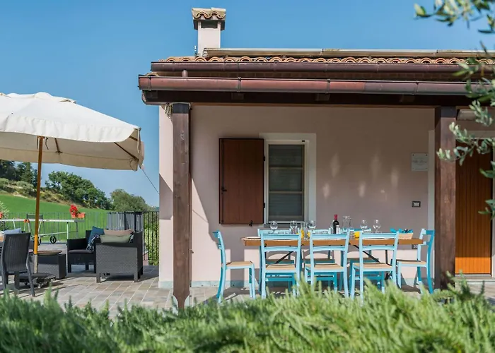 Villa con piscina: Villa Rosa